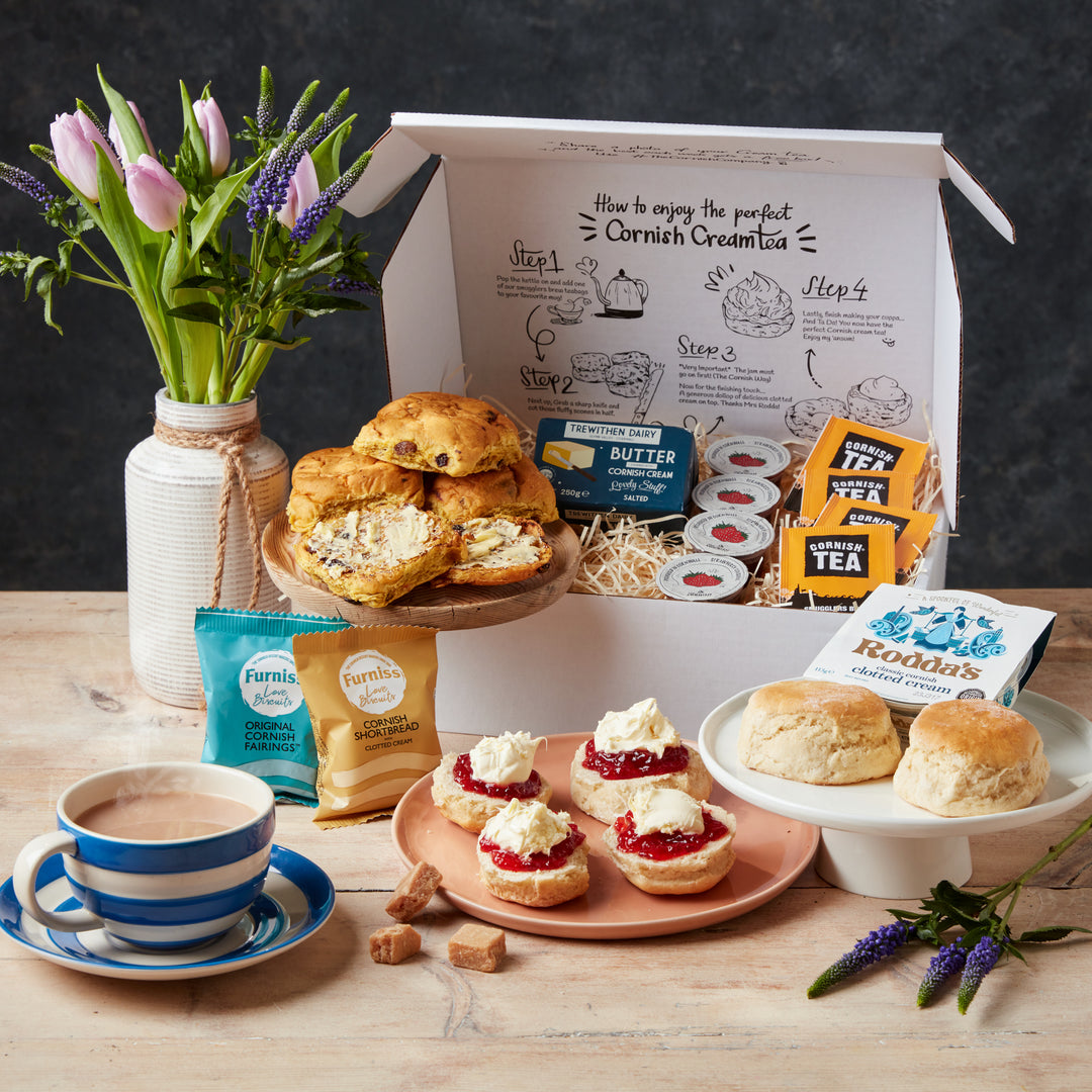 The Cream Tea & Saffron Bun Hamper