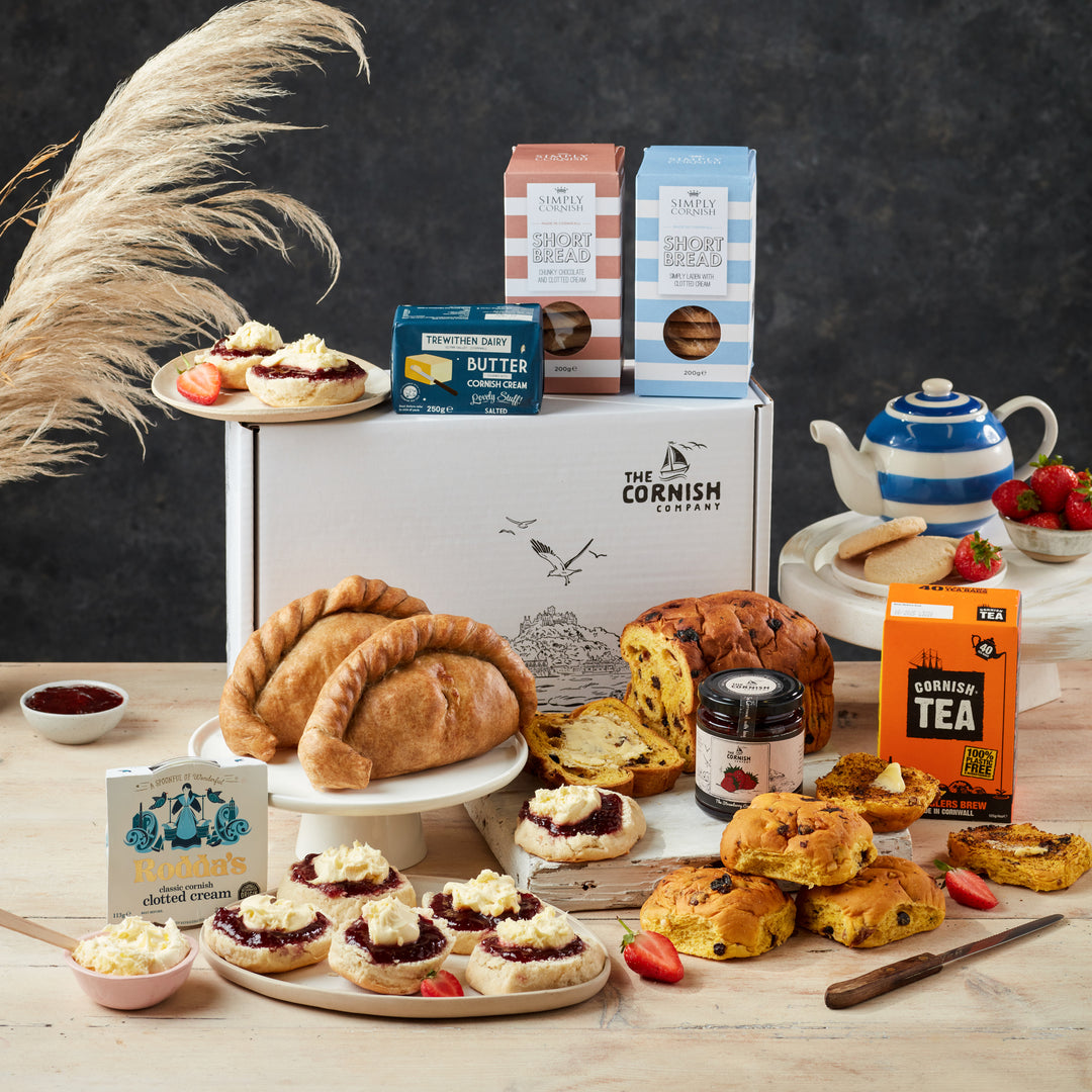 The Sweet & Savoury Deluxe Hamper