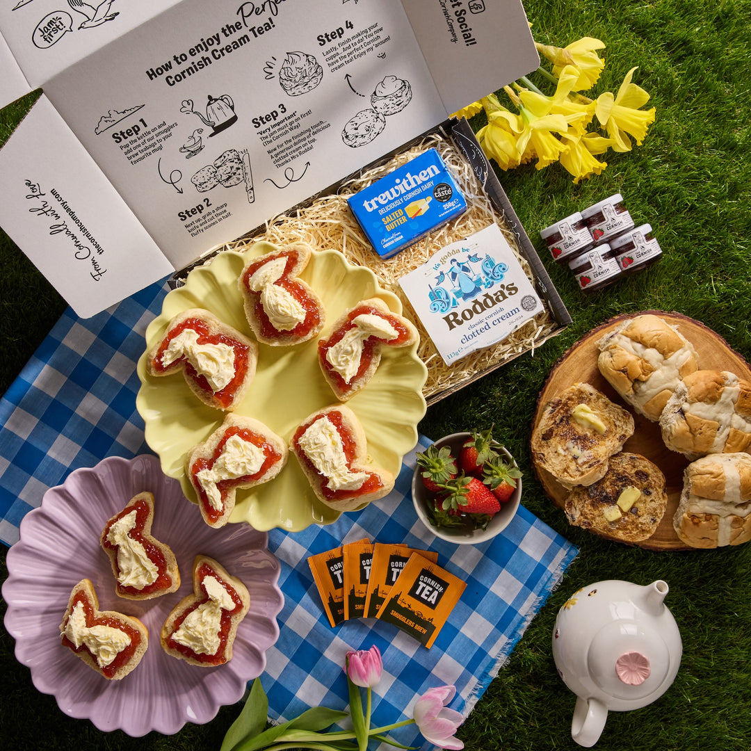 The Easter Cream Tea Hamper