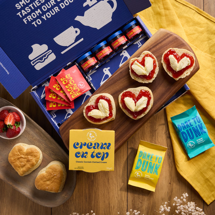 The Love Heart Cream Tea Hamper