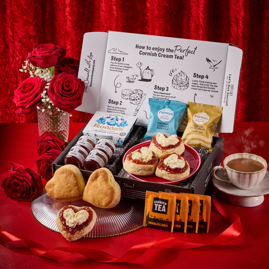 The Love Heart Cream Tea Hamper