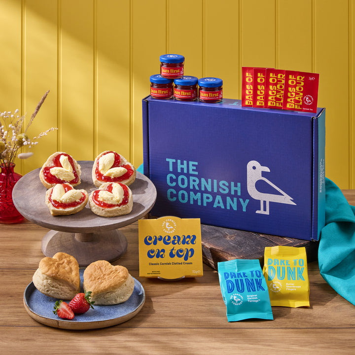 The Love Heart Cream Tea Hamper