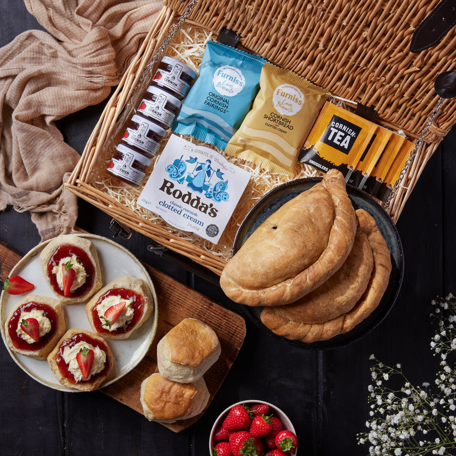 The Pasty & Cream Tea Hamper – The Cornish Company