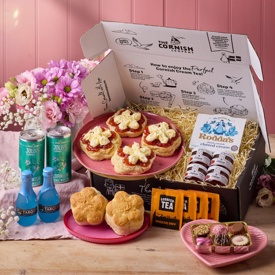 The Petals & Gin Hamper