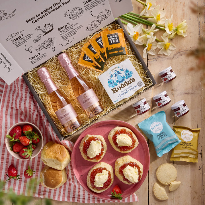 The Rose Prosecco Cream Tea Hamper