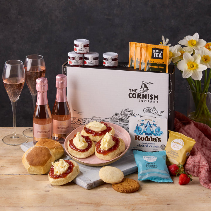 The Rose Prosecco Cream Tea Hamper