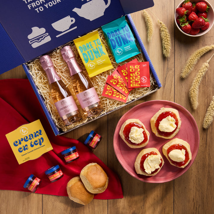 The Rose Prosecco Cream Tea Hamper