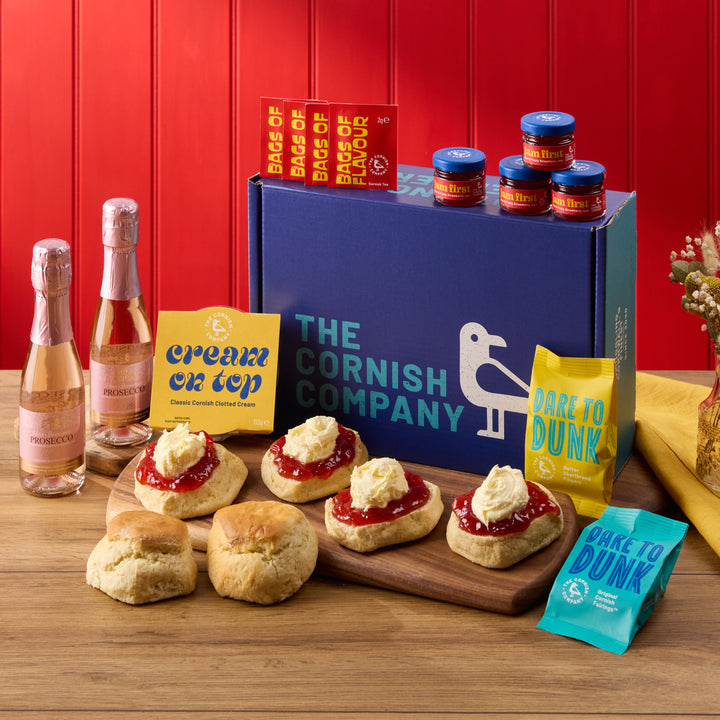 The Rose Prosecco Cream Tea Hamper