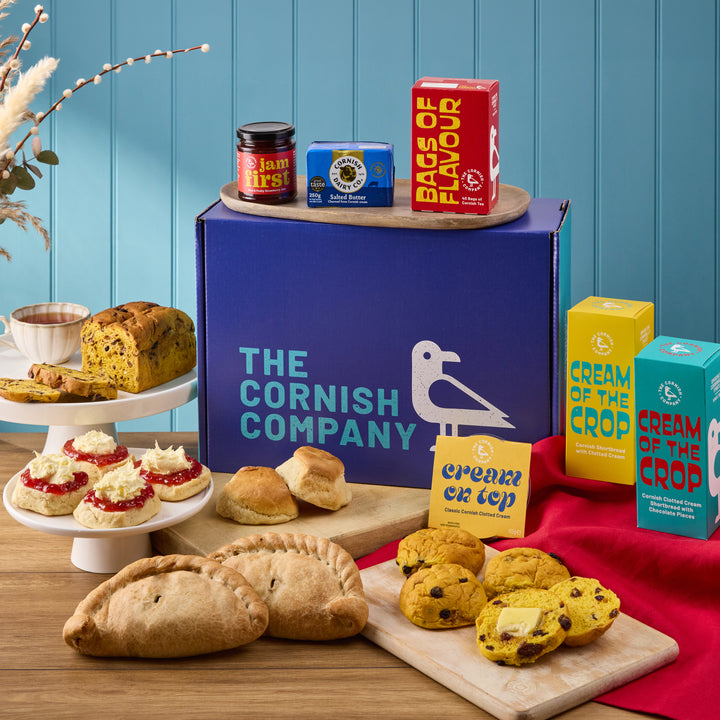 The Sweet & Savoury Deluxe Hamper