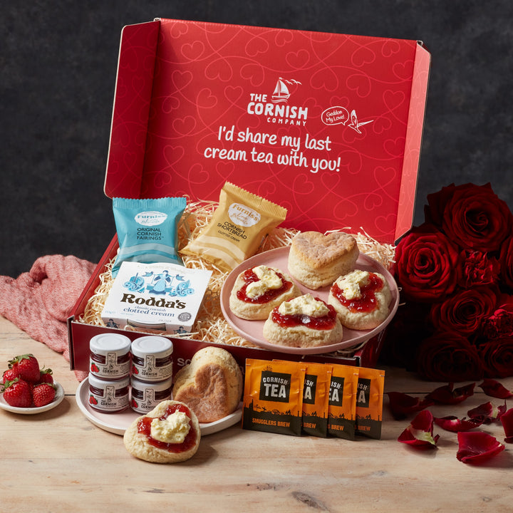 The Love Heart Cream Tea Hamper