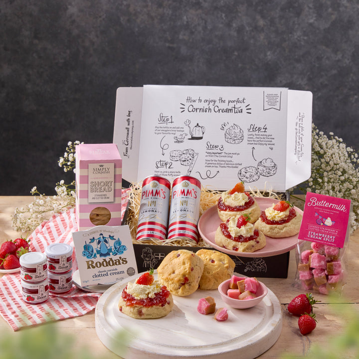 Strawberry & Pimms Cream Tea Hamper