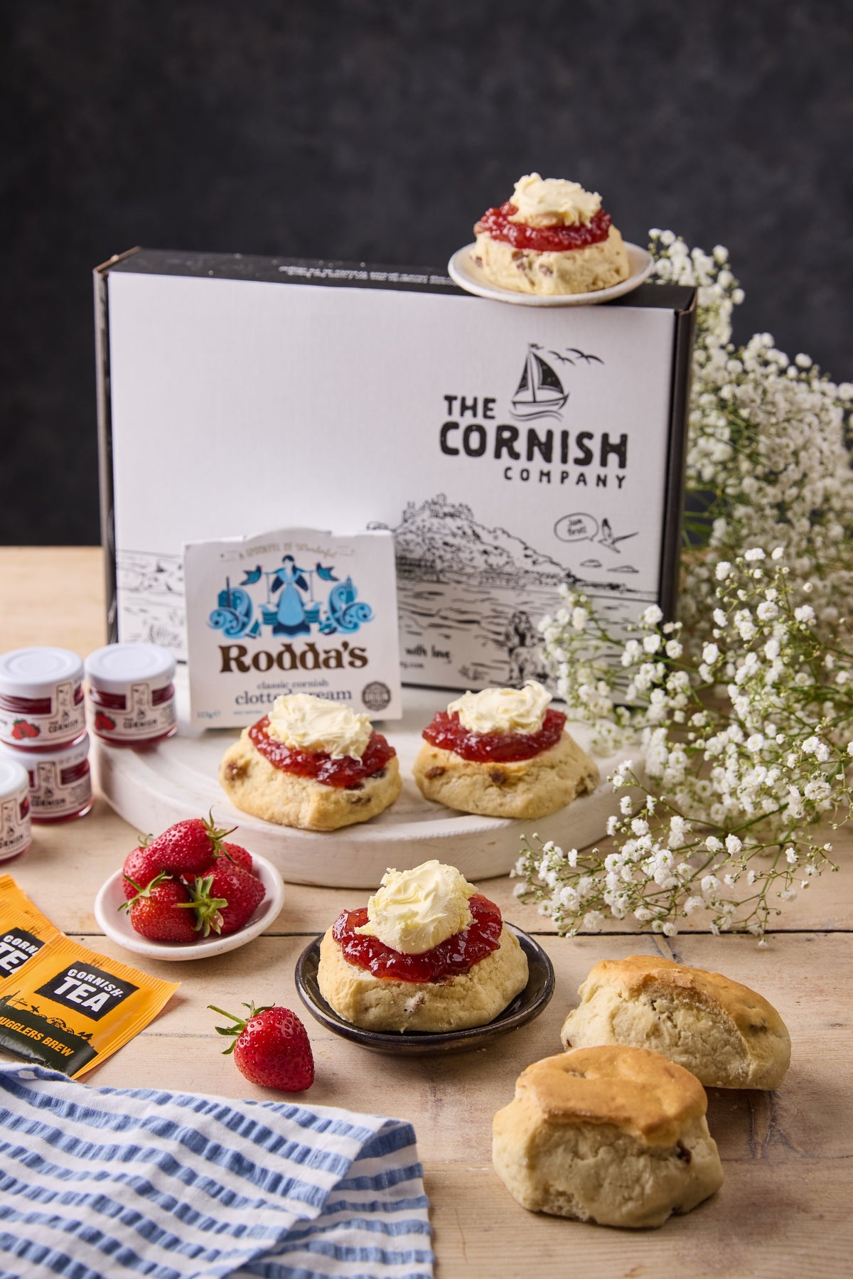 The Fruit Scone Cream Tea Hamper – The Cornish Company