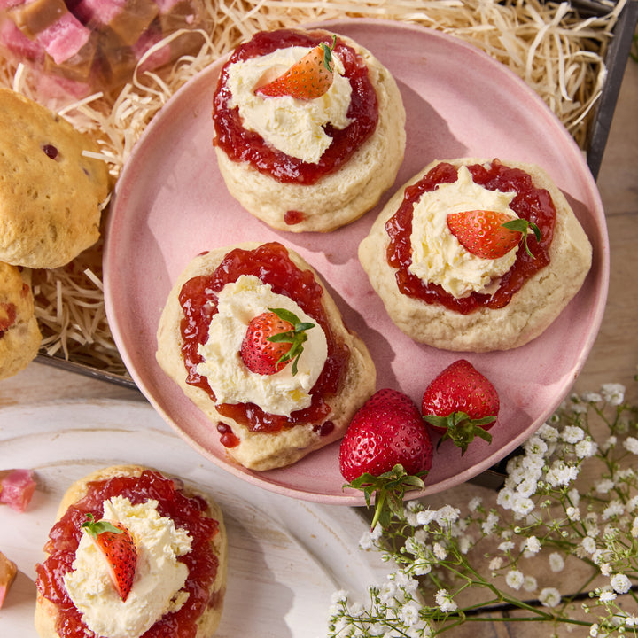 Strawberry & Pimms Cream Tea Hamper