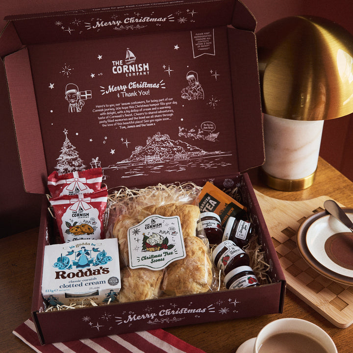 The Xmas Tree Cream Tea Hamper
