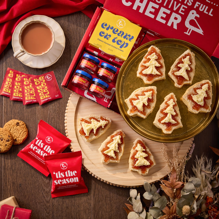 The Xmas Tree Cream Tea Hamper