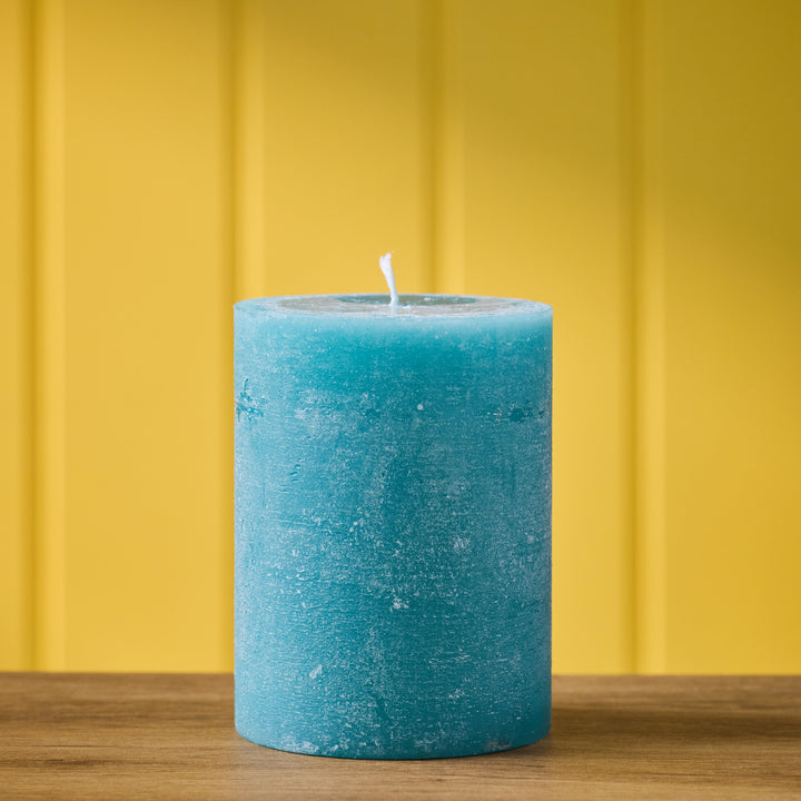 Sea Moss & Driftwood Fragranced Coloured Pillar